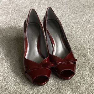 Liz Claiborne Leather Dark Red Bow Heels